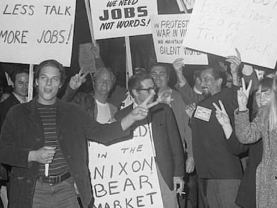 Persiapkan Diri Menghadapi Risiko Stagflasi dan Ketidakpastian Ekonomi Amerika