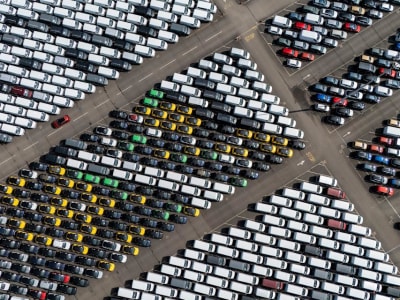 Jaguar Land Rover Hentikan Pengiriman Mobil ke AS Karena Tarif 25%