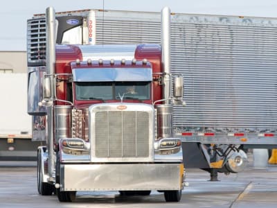 Pasar Freight Terus Turun, Waktunya Truk Beroperasi Lebih Cerdas dan Strategis