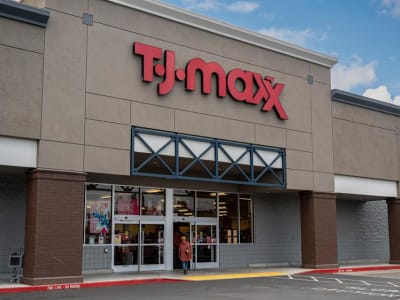 Strategi TJX Hadapi Tarif dan Krisis Ekonomi Bersaing di Pasar Retail