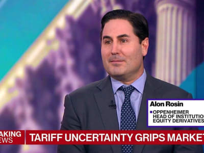 Kekhawatiran Pasar Kredit Meningkat Akibat Tarif Trump dan Balasan Internasional