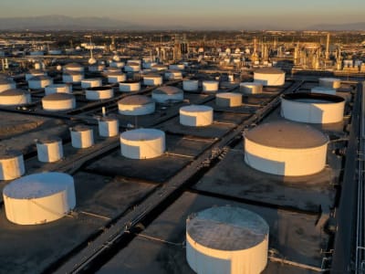 Stok Minyak AS Naik, Ketegangan Tarif dengan China Pengaruhi Ekspor