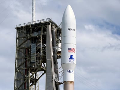 Amazon Tunda Peluncuran Satelit Kuiper Karena Cuaca, Tantang Starlink