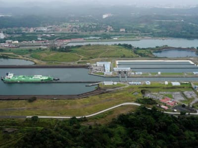 CK Hutchison Investasi Besar di Pelabuhan Panama, Audit Temukan Kerugian Negara