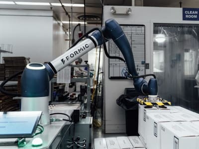 Tarif Dagang Trump Dorong Lonjakan Penggunaan Robot di Pabrik AS