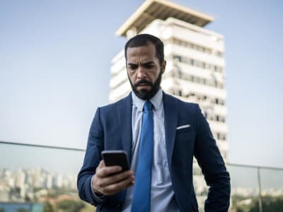 Waktunya Beli Bitcoin? Harga Terjun Tapi Peluang Tetap Besar!