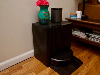 Diskon Besar Roomba Combo 10 Max, Robot Vakum & Mop Pintar Serba Otomatis