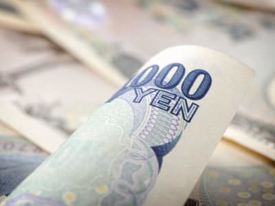 Bitcoin Naik Stabil di Tengah Ketegangan Global dan Emas Capai Rekor Baru