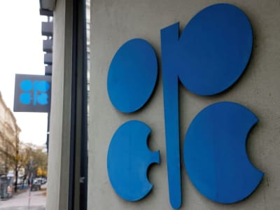 Anggota OPEC+ Usul Percepat Kenaikan Produksi Minyak Pada Juni Meski Harga Turun