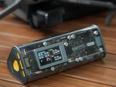 Shargeek 170 Power Bank dengan Casing Transparan dan Fitur Canggih