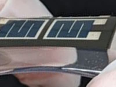 Sel Surya Tandem Fleksibel Terbaru dengan Efisiensi Tertinggi 26,5%