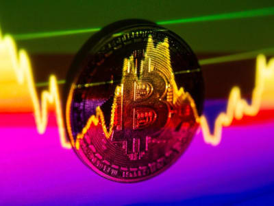 Bitcoin Melonjak Saat Tarif Trump Memicu Ketidakpastian Ekonomi