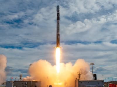 Roket Firefly Alpha Gagal Bawa Satelit Lockheed Martin ke Orbit yang Tepat