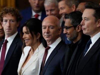 Amazon Tolak Tampilkan Dampak Tarif, Trump Panggil Jeff Bezos Langsung