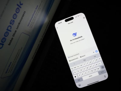 DeepSeek Rilis Prover-V2, Meningkatkan AI Matematika Jelang Model R2