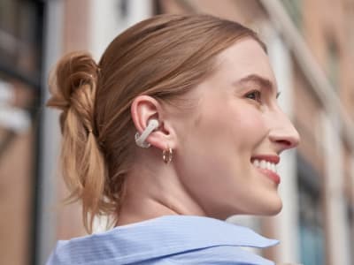 Shokz Luncurkan Earbuds Open Paling Ringan dan Bisa Dipakai Sembarangan Telinga