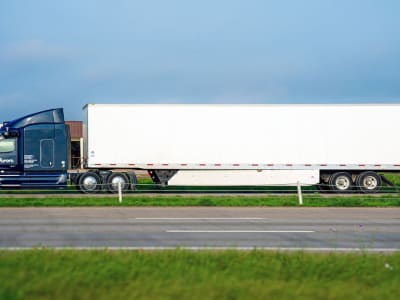 Aurora Luncurkan Truk Otonom Pertama di Jalan Umum Texas