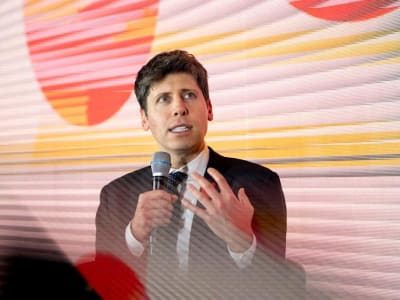 World Luncurkan Penggunaan Pemindaian Iris dan Crypto di Amerika Serikat