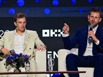 UAE Investasi Rp 32.89 triliun ($2 Miliar)  di Stablecoin Trump Memicu Kekhawatiran Konflik Kepentingan