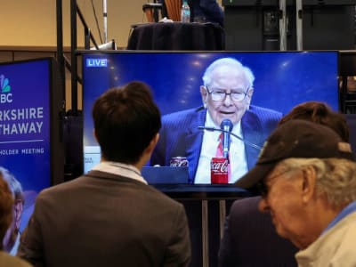 Warren Buffett Mengundurkan Diri, Greg Abel Siap Pimpin Berkshire Hathaway
