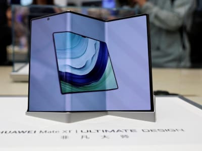 Samsung Siapkan HP Lipat Tiga dengan Layar 9,9 Inci, Rilis 2025