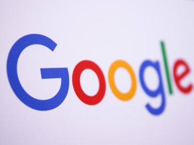 Google Saham Anjlok Setelah Apple Umumkan Rencana Pencarian AI di Safari