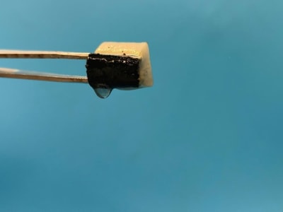 Inovasi Kayu Pintar Tangkap Air dari Udara dengan Energi Matahari