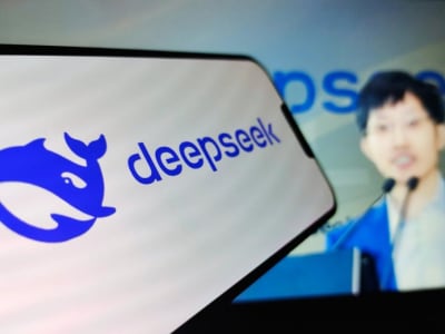 Liang Wenfeng dan DeepSeek: Inovasi AI Terdepan Berkat Disiplin dan Open-Source