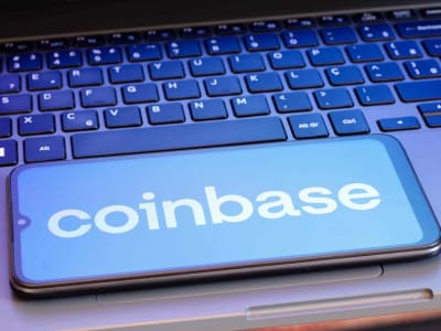 Coinbase Laporkan Pendapatan Kuartal 1 Turun, Rencana Akuisisi Deribit Senilai Rp 47.69 triliun ($2,9 Miliar) 