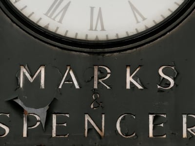 Serangan Siber Besar Lumpuhkan Marks & Spencer dan Harrods, Kerugian Fantastis