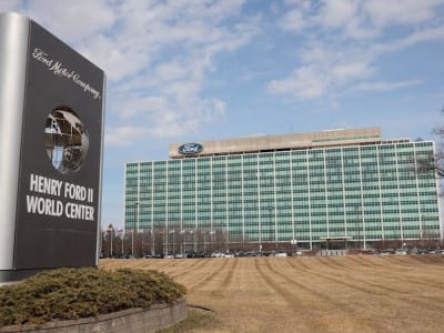 Ford Pangkas 350 Pekerjaan Software Kendaraan untuk Tingkatkan Efisiensi