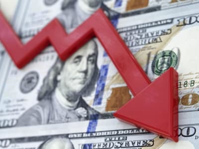 Cara Ampuh Melindungi Keuangan Kita dari Ancaman Resesi 2025