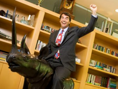 Bitcoin Diprediksi Gantikan Dolar AS Sebagai Mata Uang Global dalam 10 Tahun