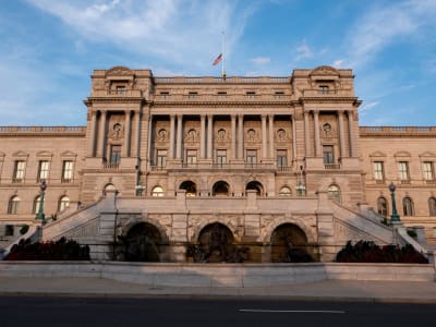 Pertarungan Politik Keras di Balik Pemecatan Pejabat Hak Cipta AS dan Ancaman AI