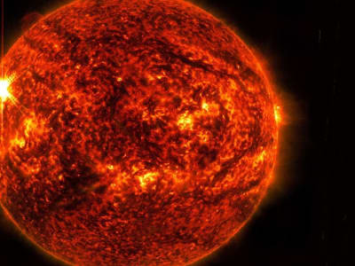 Ledakan Api Matahari Terkuat Tahun Ini Ganggu Komunikasi Global