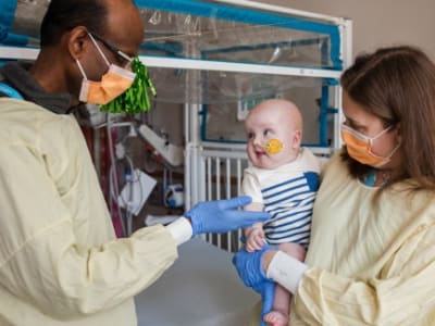 Bayi Pertama Terima Terapi CRISPR Khusus untuk Penyakit Genetik Langka