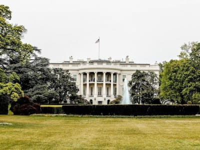 Penurunan Peringkat Kredit AS Dorong Tekanan Jual Besar di Pasar Kripto