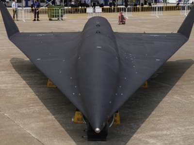 Teknologi Plasma Excitation Tingkatkan Durasi Terbang Drone Ketinggian Tinggi