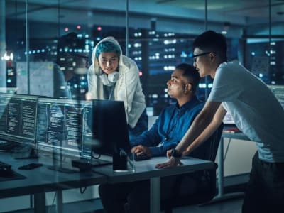 Saham Palantir Terlalu Mahal Meskipun Pertumbuhan Cepat, Risiko Turun Besar