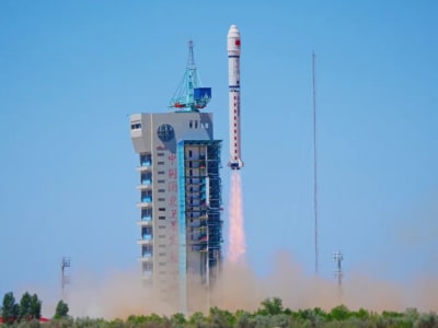 China Luncurkan 12 Satelit Superkomputer AI untuk Jaringan 2.800 Satelit Orbital