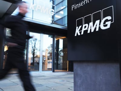 Cara Perusahaan Mengelola Dampak Tarif Trump Agar Tetap Kompetitif