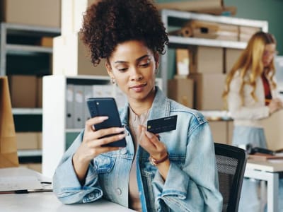 Panduan Memilih Kartu Kredit Bisnis untuk Dorong Pertumbuhan Startup Anda