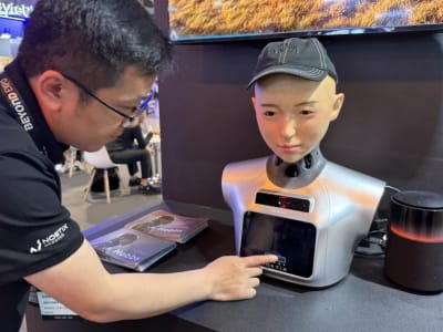 Persaingan Ketat Perusahaan Robot China dengan Produk Humanoid Canggih di Expo