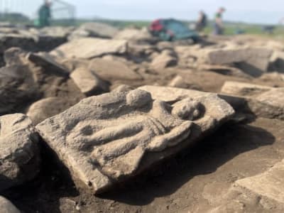 Penemuan Relief Kemenangan Romawi Membuka Tabir Sejarah Hadrian’s Wall