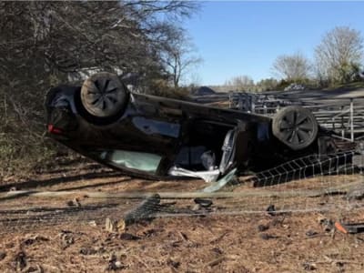 Kecelakaan Tesla Full Self-Driving Terbaru Picu Kekhawatiran Keselamatan Pengemudi