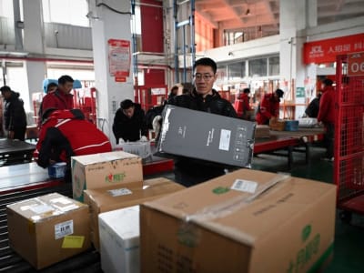 Aturan Baru China Batasi Komisi E-Commerce untuk Dukung Usaha Kecil