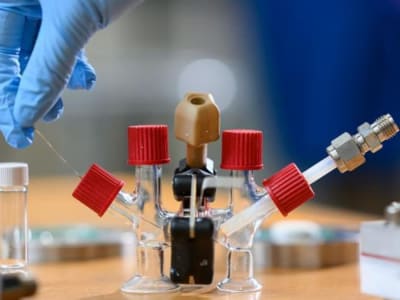 Sel Bahan Bakar Sodium-Udara dari MIT: Energi Tinggi dan Bersih untuk Pesawat Listrik Masa Depan