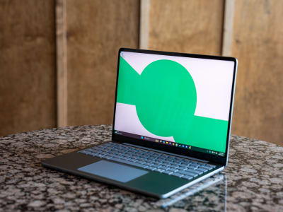 Review Surface Laptop 13-inch: Laptop Windows Ringkas dan Tahan Lama Bersaing dengan MacBook Air