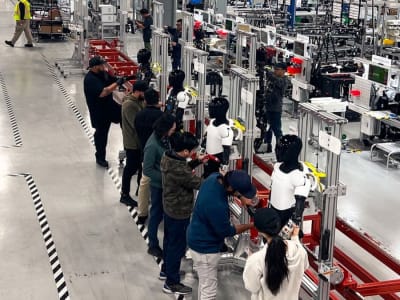 Tesla Optimus: Robot Humanoid yang Fleksibel tapi Penuh Tantangan Teknis