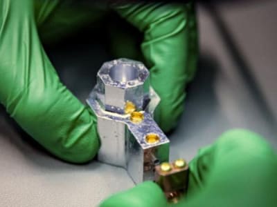 Tesseract Code: Teknologi Baru untuk Komputer Kuantum Hemat Energi dan Efisien